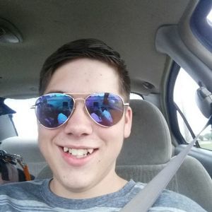 Meet your Posher, Zach